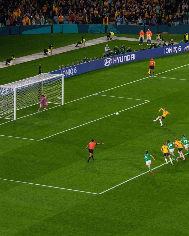 比利亚雷亚尔官宣！刘凯源成功续约，或成为顶级球员，向梦想迈进（封面配图）